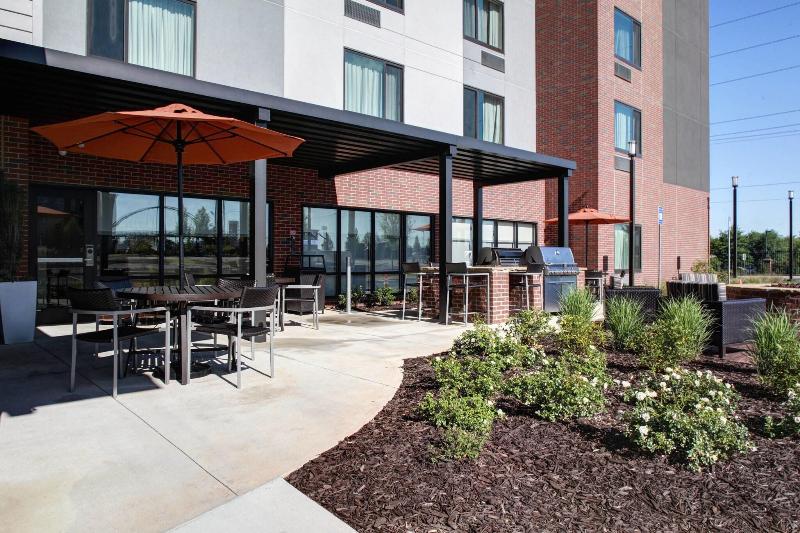 هتل Towneplace Suites By Marriott Macon Mercer University