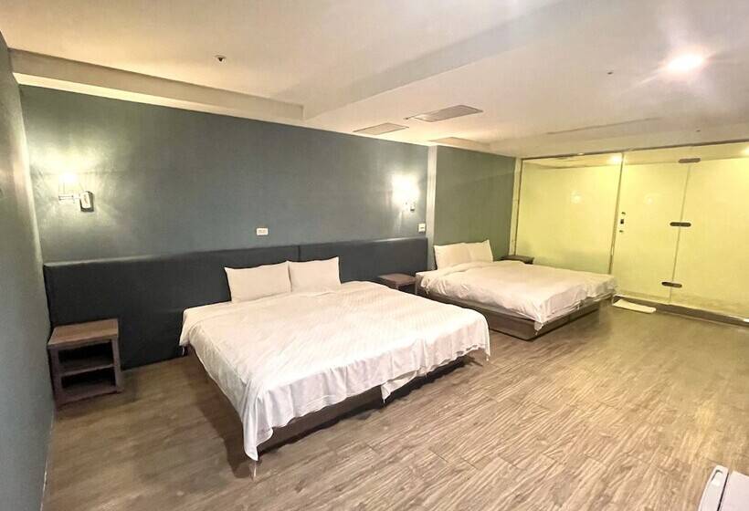 Walker Hotel   Zhengyi