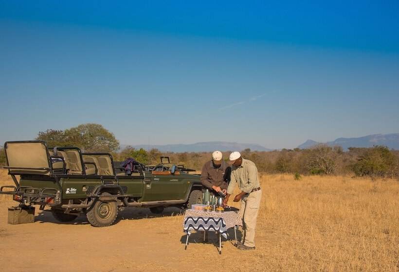 Hotel Waterbuck Game Lodge