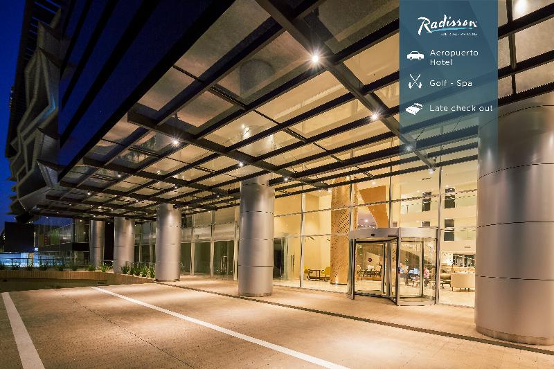 Radisson Hotel Santa Cruz