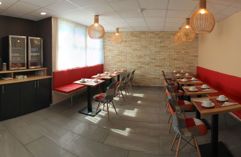 Wink Hotel Juvisy
