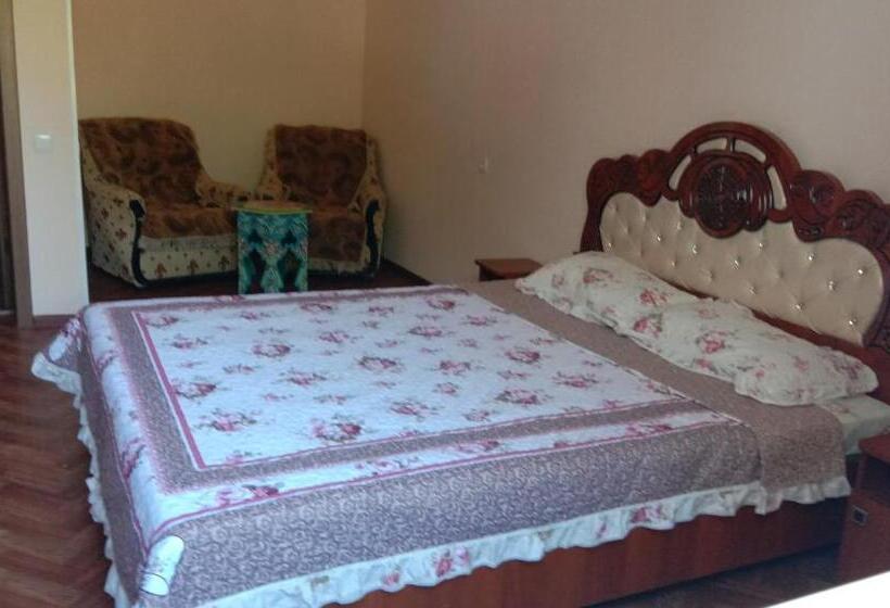 هاستل Guest House Sharq 21