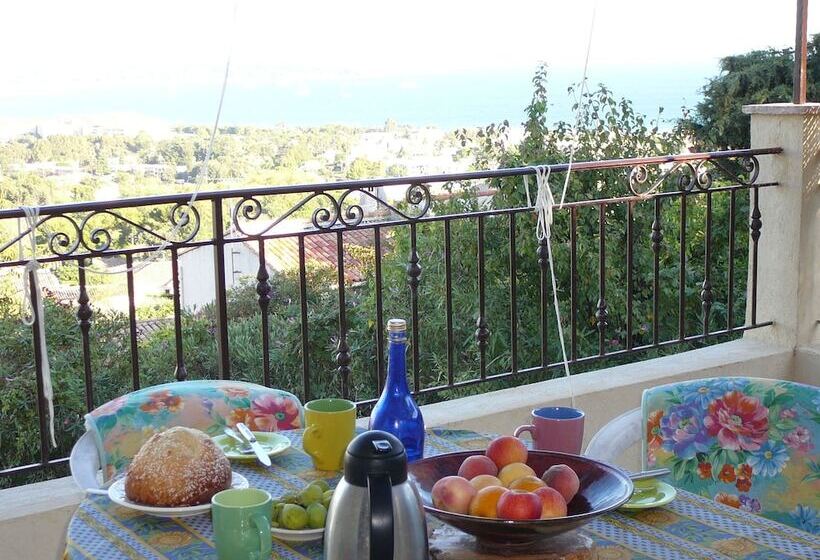 تختخواب و صبحانه Chambres D Hotes La Bigarade