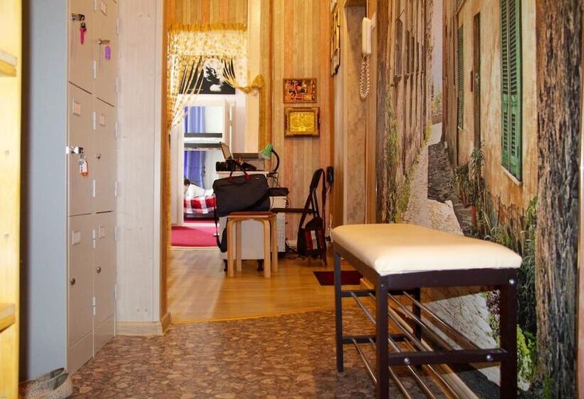 تختخواب و صبحانه Loft Hostel Minsk