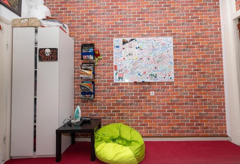 تختخواب و صبحانه Loft Hostel Minsk