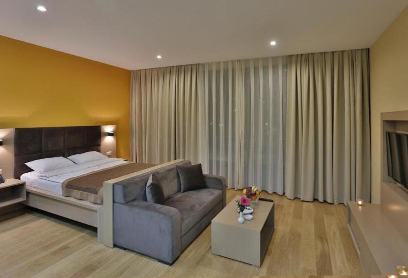 Homebridge Hotel Apartments