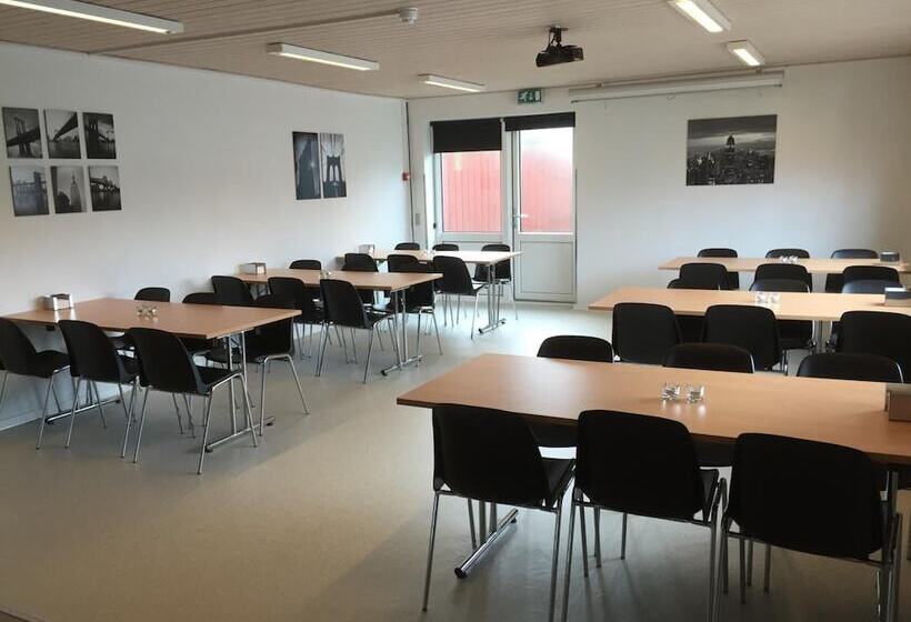 ホテル Danhostel Thyborøn