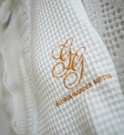호텔 Gloria Garden Suites