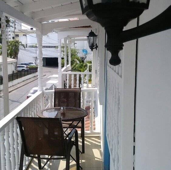 Fotos del hotel Puerto De Manga:  5