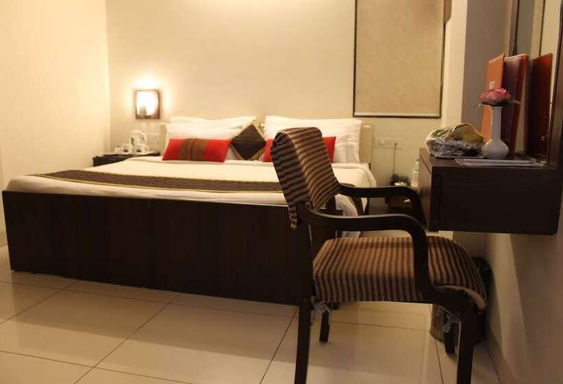 Fotos del hotel R K Palace:  26