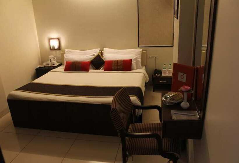 Fotos del hotel R K Palace:  4