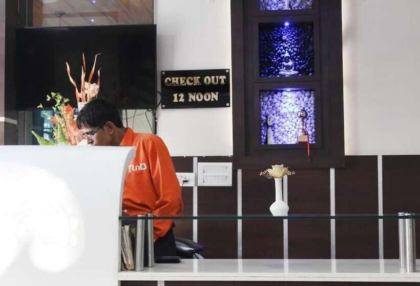 Fotos del hotel R K Palace:  30