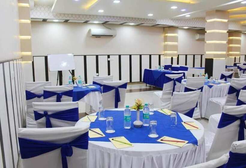 Fotos del hotel R K Palace:  36