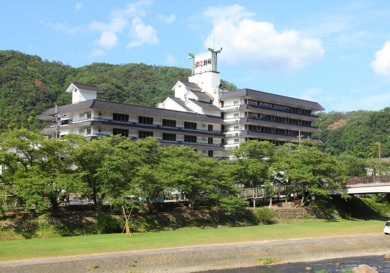هتل Misasa Onsen Misasakan
