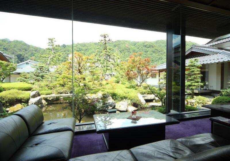 هتل Misasa Onsen Misasakan