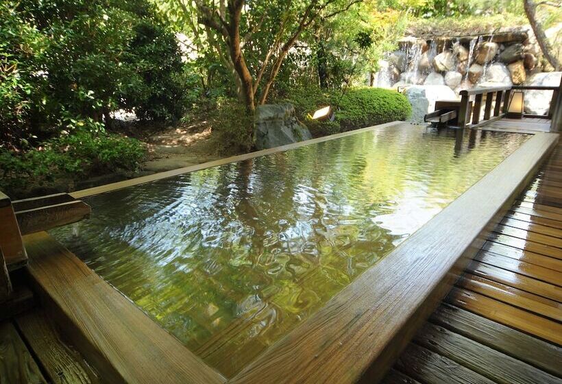 هتل Misasa Onsen Misasakan