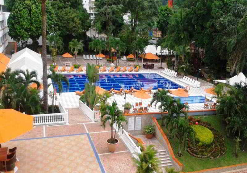 هتل Del Llano