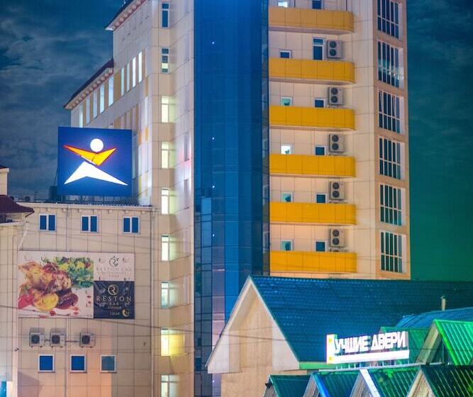 Reston Hotel & Spa