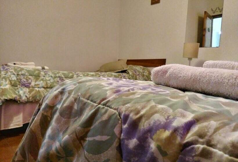 مسافرخانه Residencial Sissus