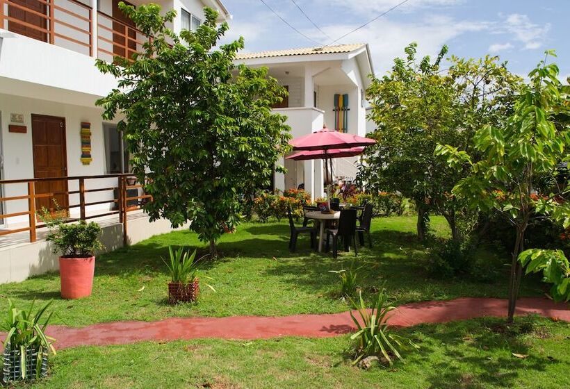 هتل Cabanas Green Yard