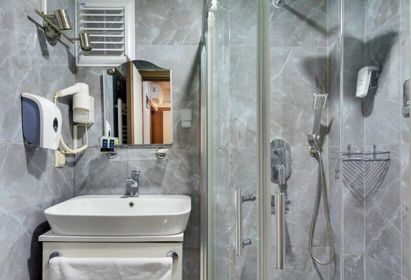 هتل Grande Stella