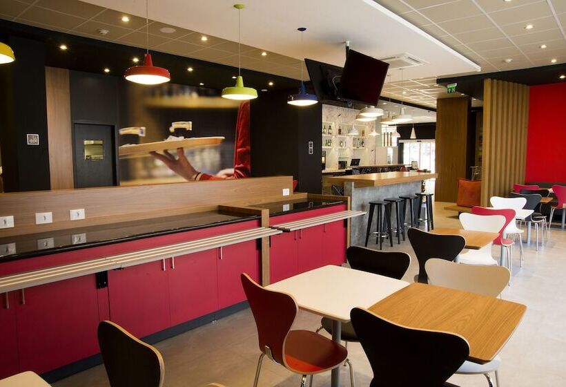 Отель Ibis Aracruz