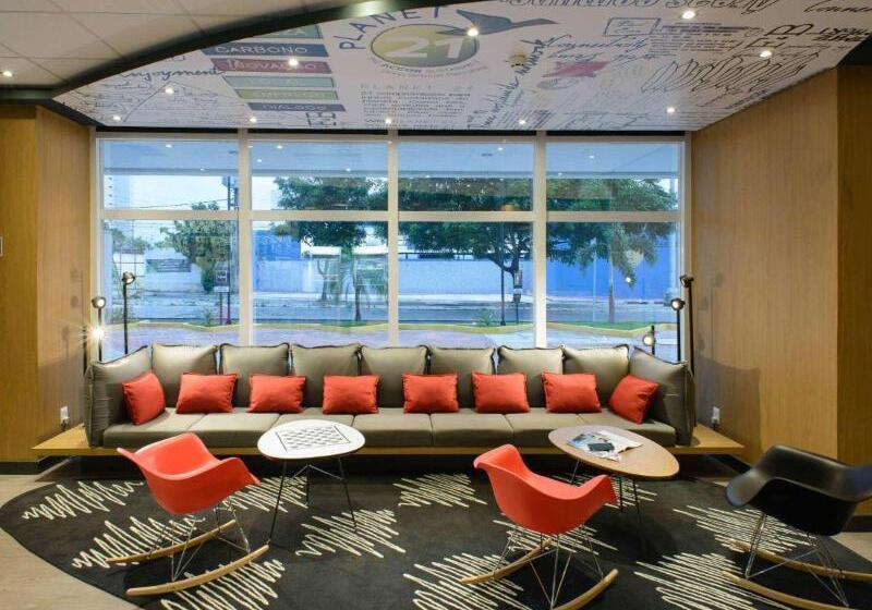 هتل Ibis Fortaleza Centro De Eventos