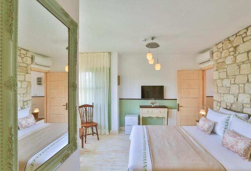 هتل Palas Alaçatı   Adult Only