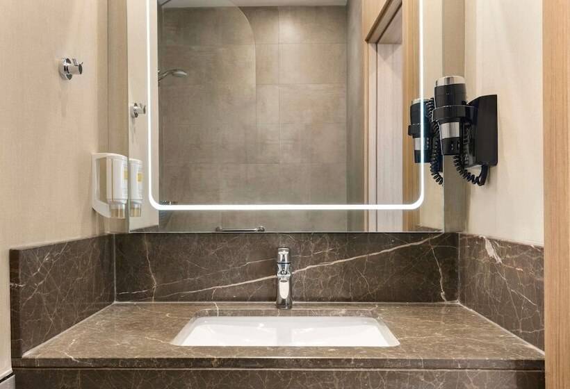 בית מלון כפרי Ramada Encore By Wyndham Eskisehir