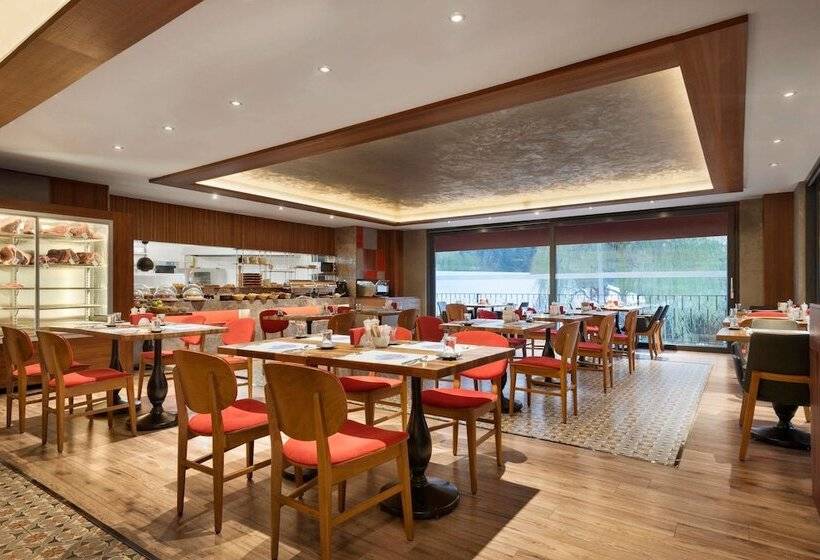 בית מלון כפרי Ramada Encore By Wyndham Eskisehir
