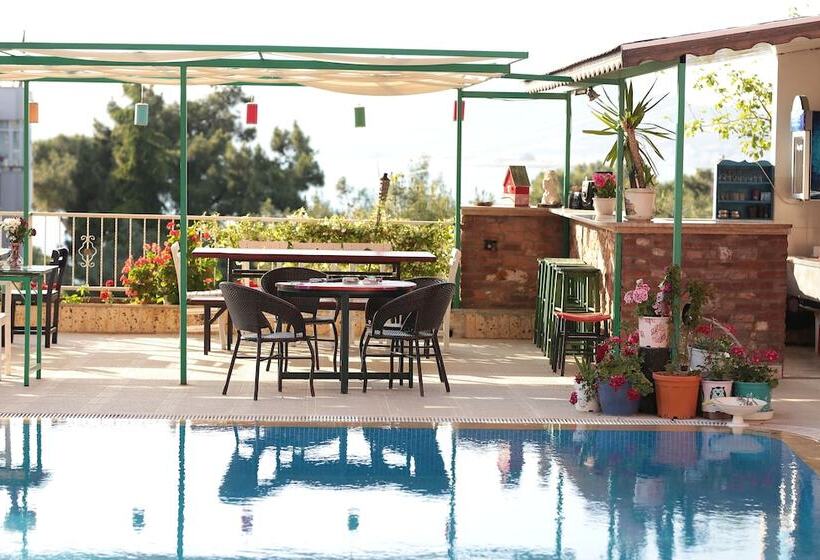 Tunc Otel