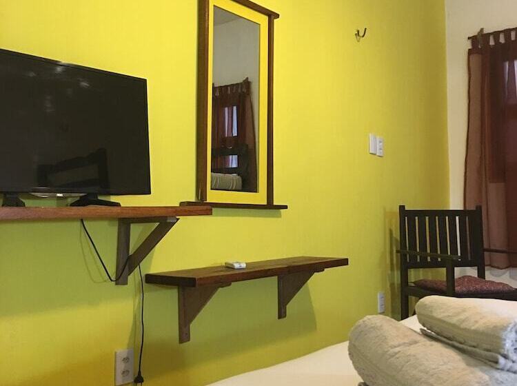 تختخواب و صبحانه Bebel Kite House