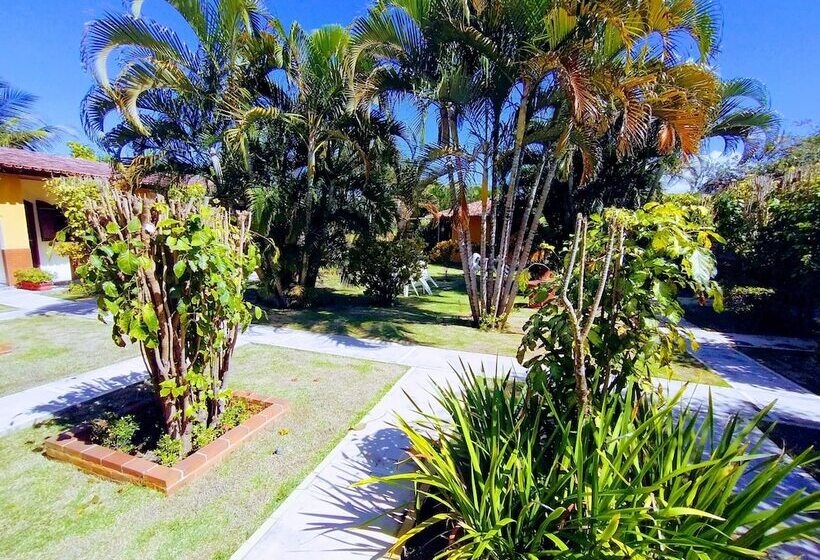 Bed and Breakfast Pousada Verdes Mares