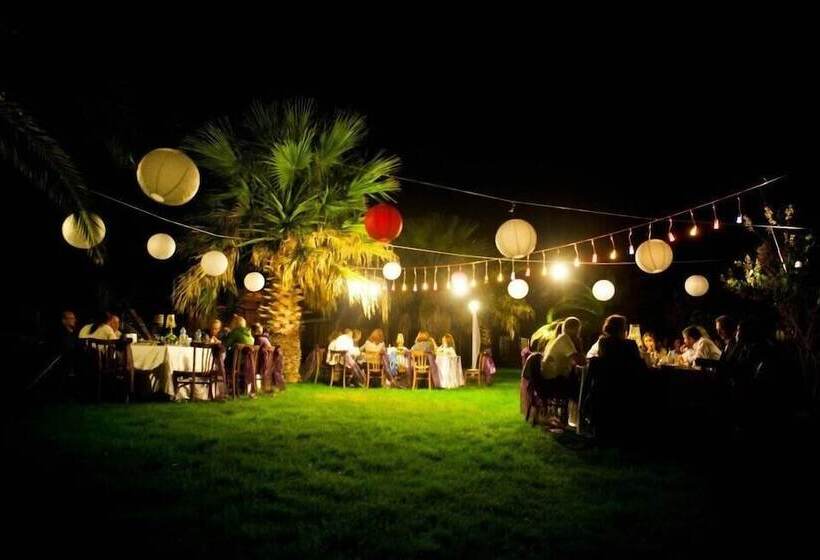 هتل Ataol Beach & Bungalows