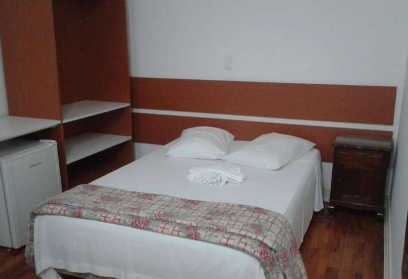 Mova Hotel D Oeste Localizado Em Frente A Praça Principal Da Cidade, Na área Central Pé Na Praça