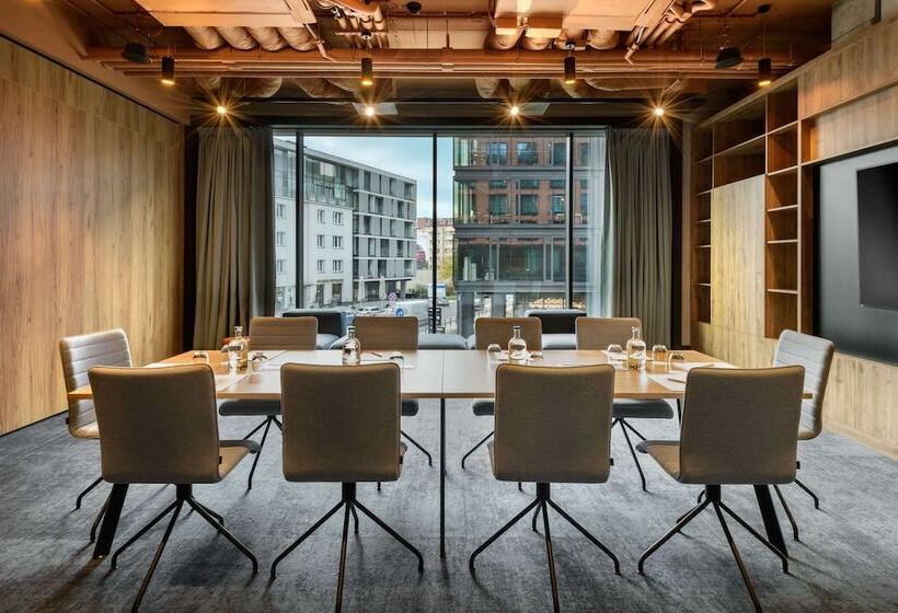 هتل Barceló Warsaw Powiśle