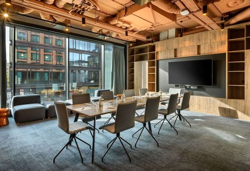 هتل Barceló Warsaw Powiśle