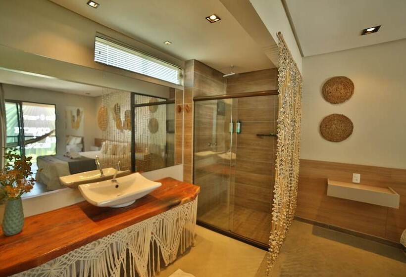 هتل àrvo Boutique