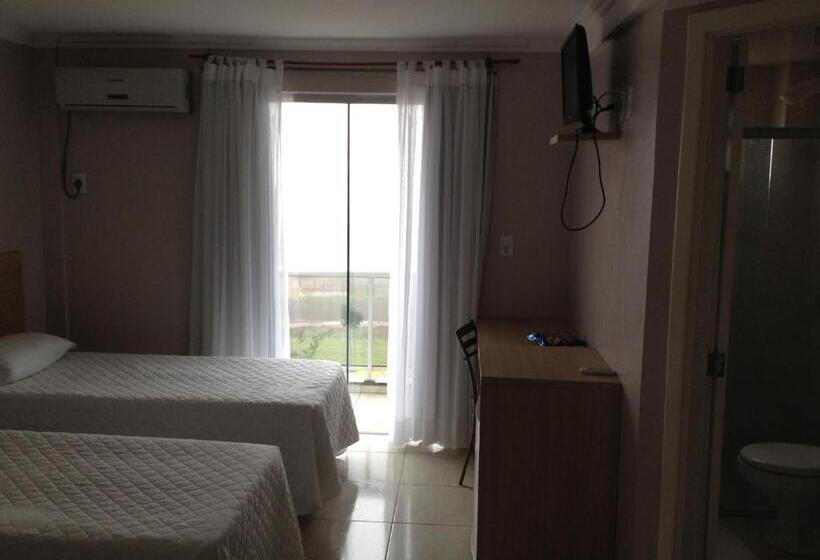 ホテル Cedro Palace