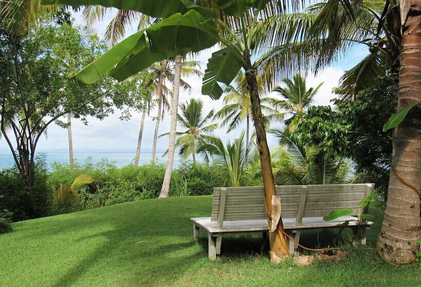 هتل Nirvana Beach