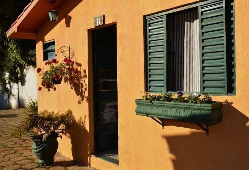 ホテル Pousada Villa Três