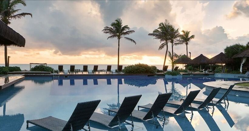 فندق Zorah Beach