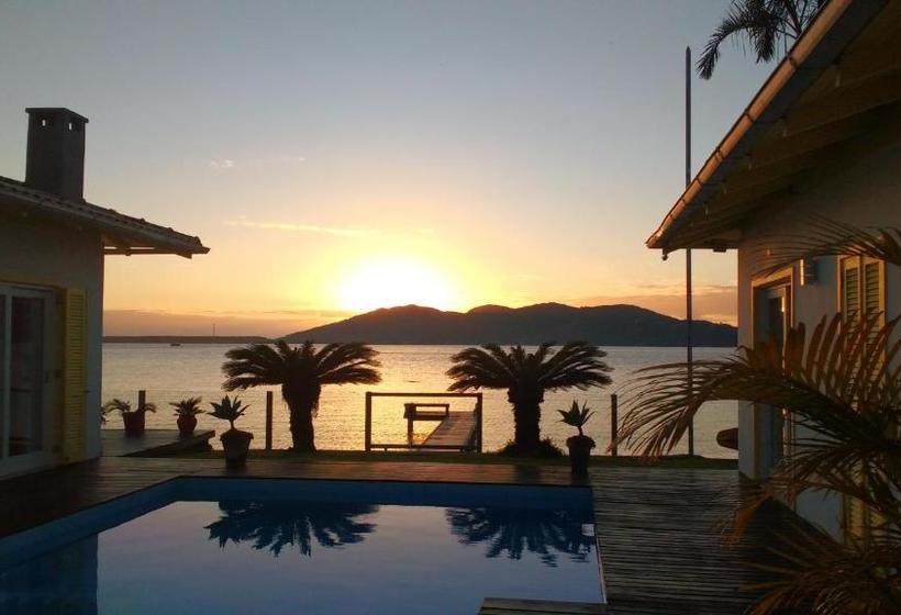 تختخواب و صبحانه Girassóis Da Lagoa  Guesthouse