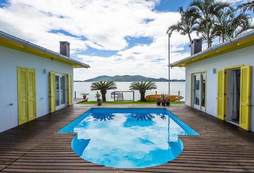 تختخواب و صبحانه Girassóis Da Lagoa  Guesthouse