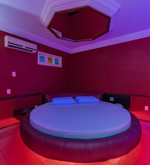 Dreams Motel
