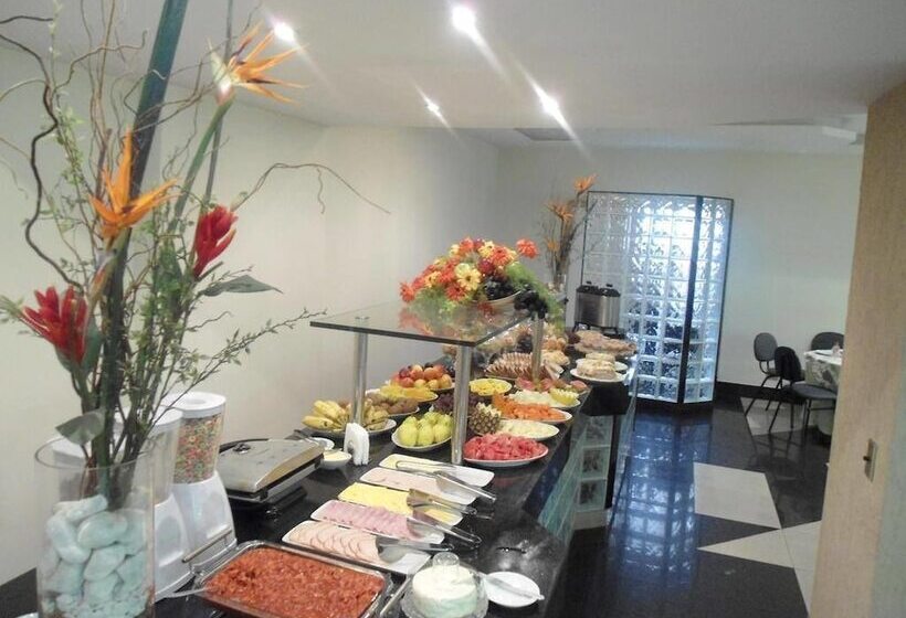 فندق Maxim Plaza