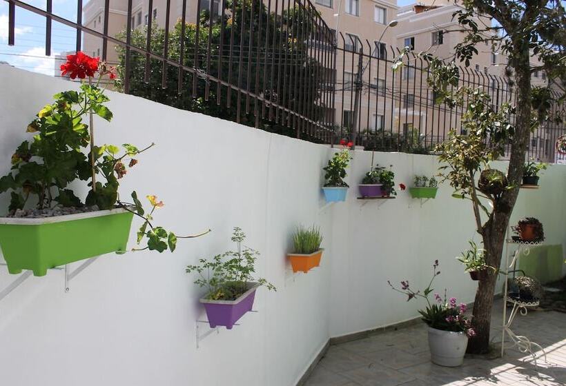 هاستل Jardim Botânico House