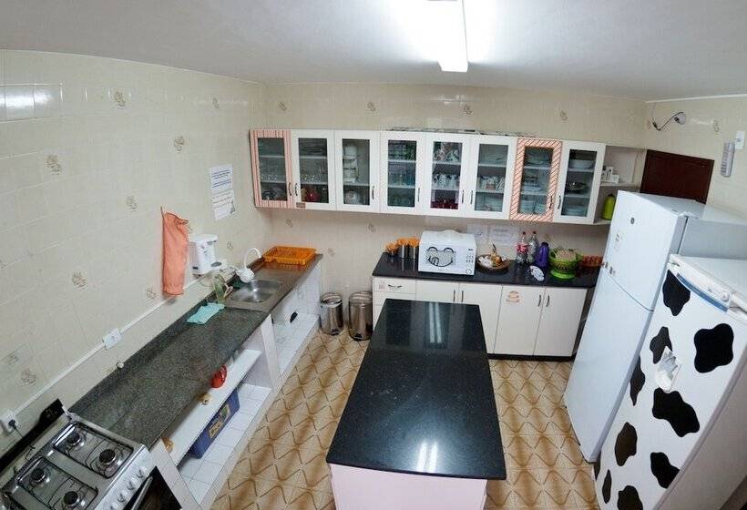 هاستل Jardim Botânico House