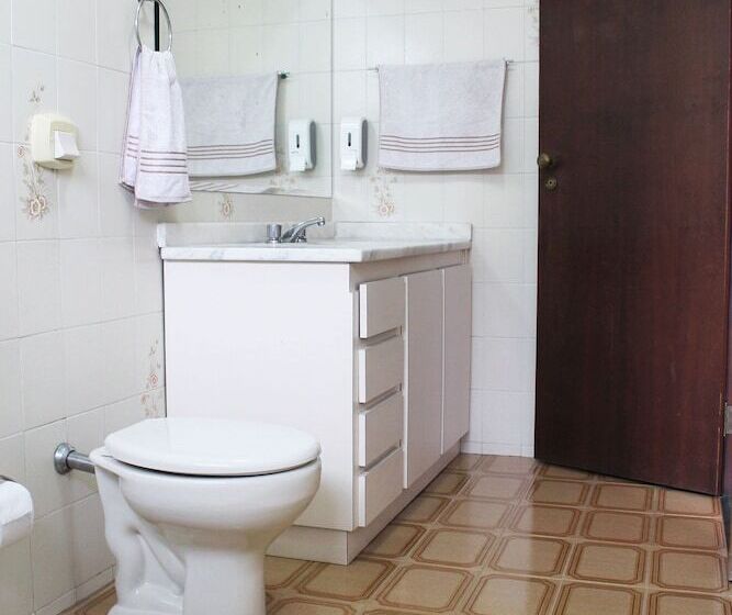 هاستل Jardim Botânico House
