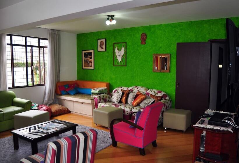 هاستل Jardim Botânico House